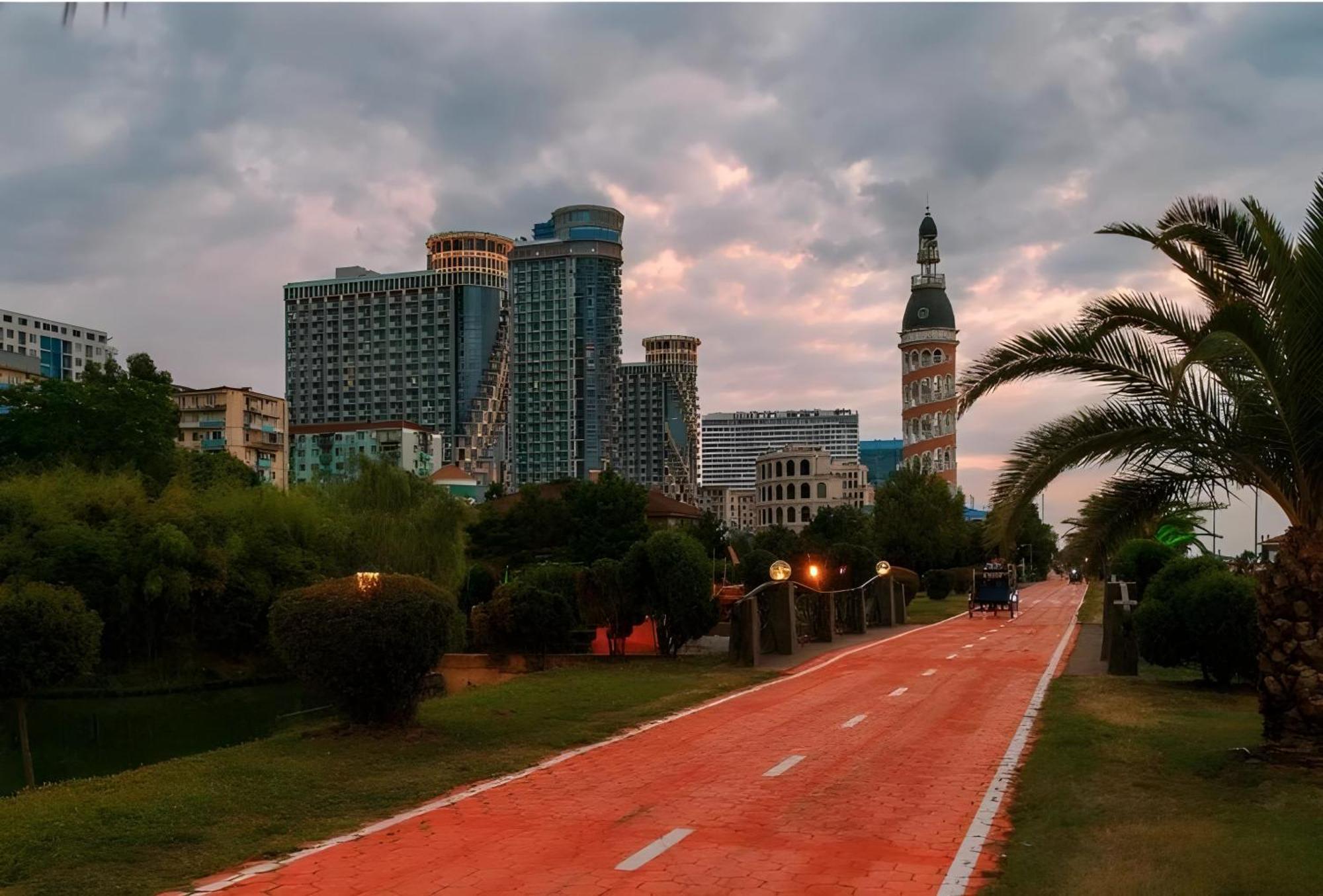 Orbi City Batumi Hotel Sea View Exterior foto